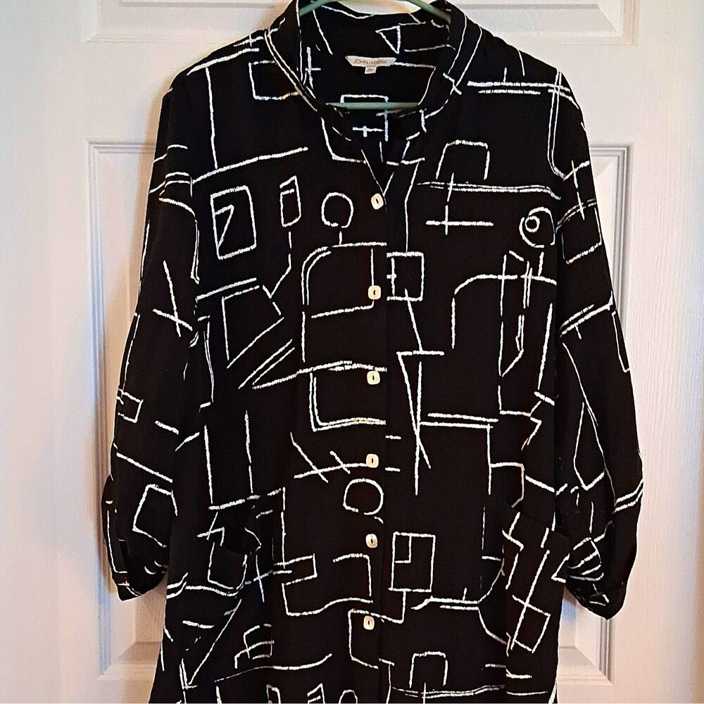 John Mark Women's XL Black/White Geometric Button-Up 3/4 Sleeve Blouse